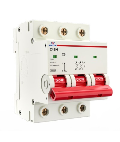 TRIPLE POLE CIRCUIT BREAKER